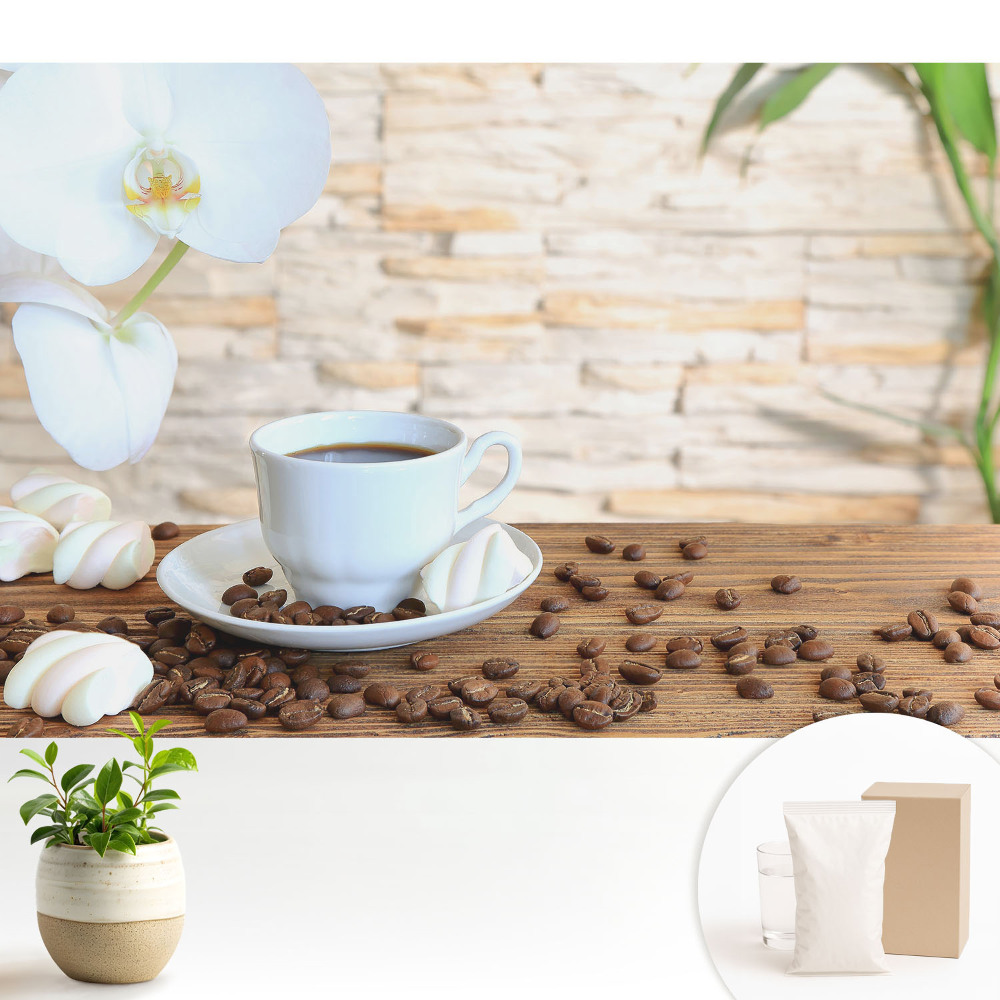 Cafea și orhidee pe lemn