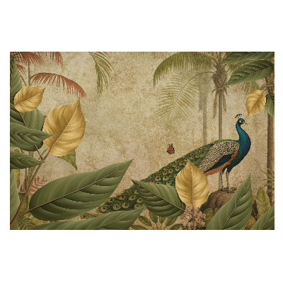 Păun tropical imprimat pe fundal cu verdeață