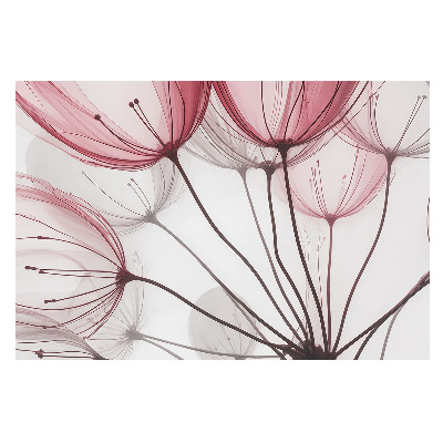 Flori eterice pe o pajiște elegantă