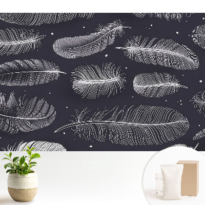 Pene pe un fundal întunecat