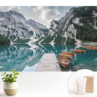 Relaxare lângă un lac de munte