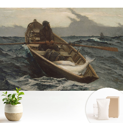 Un pescar pescuiește într-o mare furtunoasă