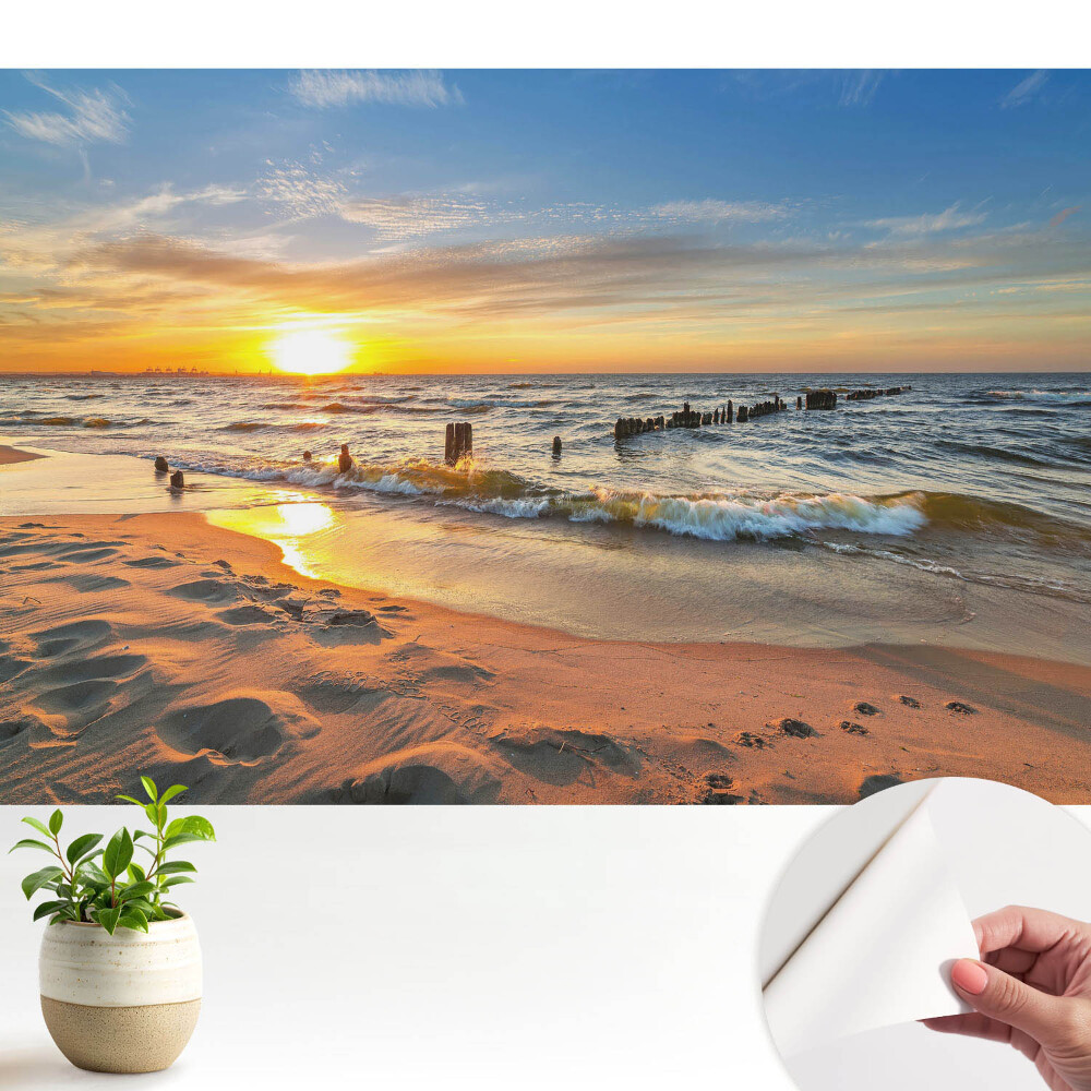 Apus de soare peste mare