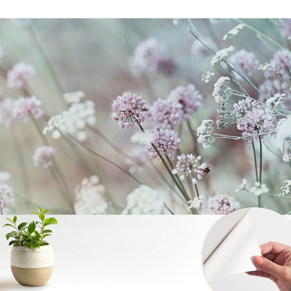 Flori pastelate pe fundal natural