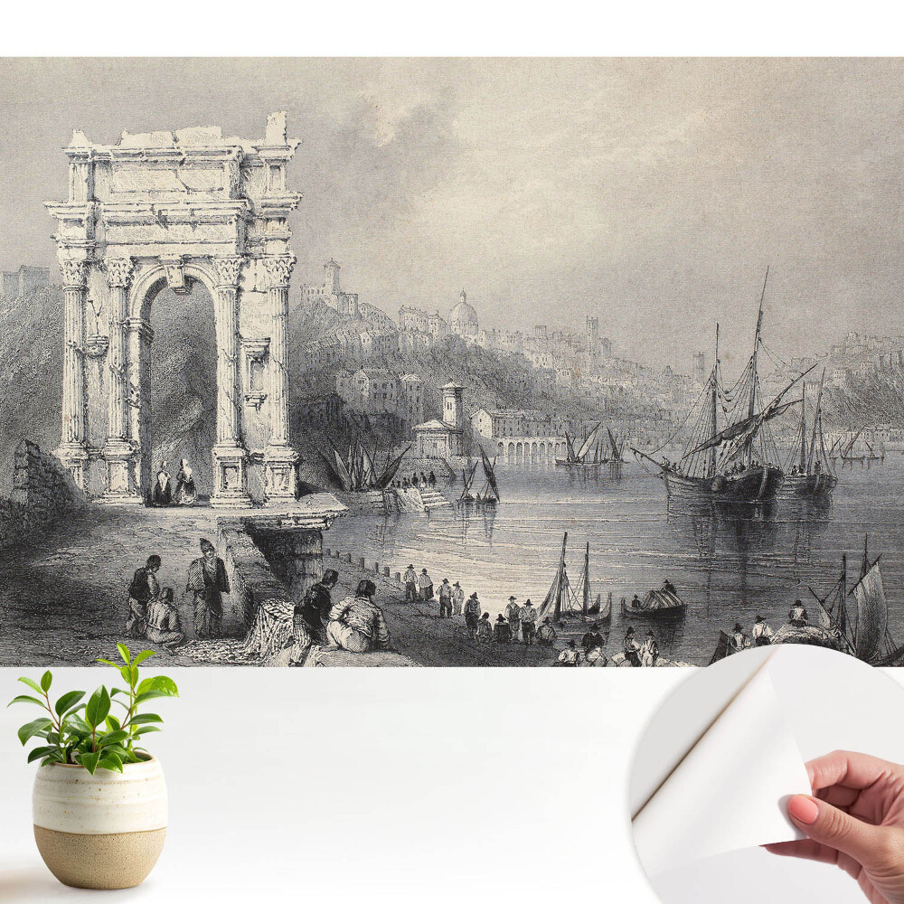 Un port istoric cu un arc antic