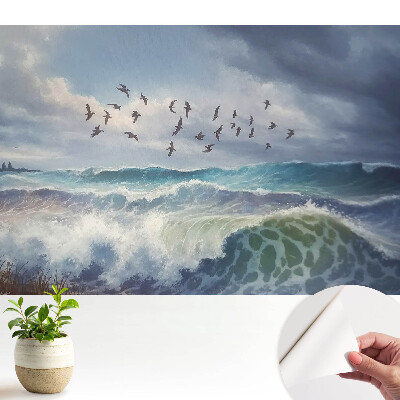 Grup de păsări din valurile mării