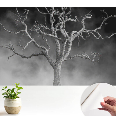 Un copac singuratic în ceață