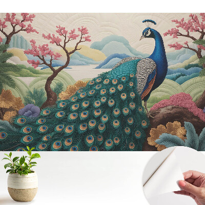 Un păun exotic într-un peisaj pastelat