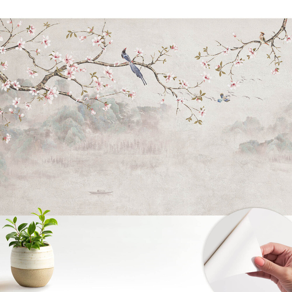 Flori și păsări delicate pe fundalul munților