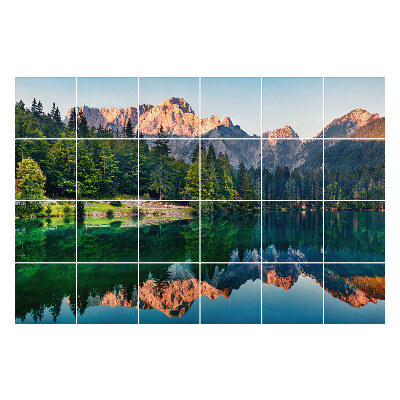 Autocolante gresie si faianta Peisaj montan cu reflexie