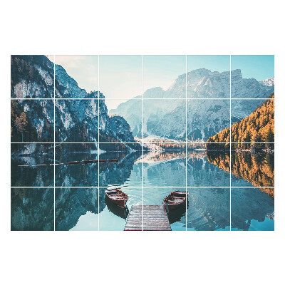 Autocolante gresie Un lac liniștit cu munți