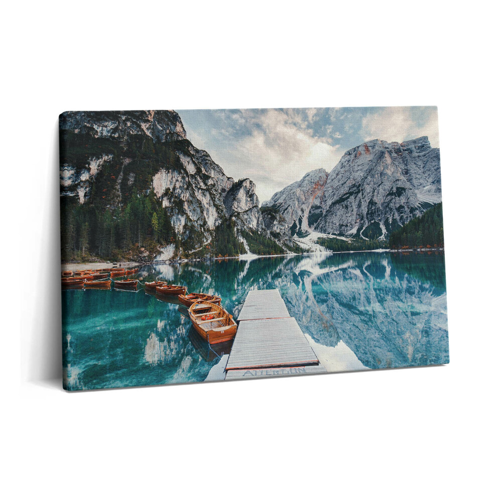 Tablou pe pânză 60x40 O barcă pe un lac din munți