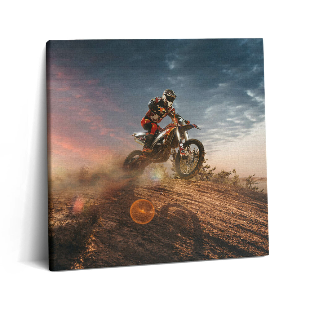 Tablou pe pânză canvas 60x60 Bărbat pe o motocicletă în deșert