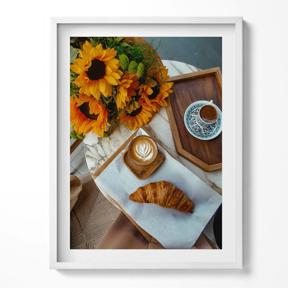 Tablou living cu rama Croissant franțuzesc și cafea