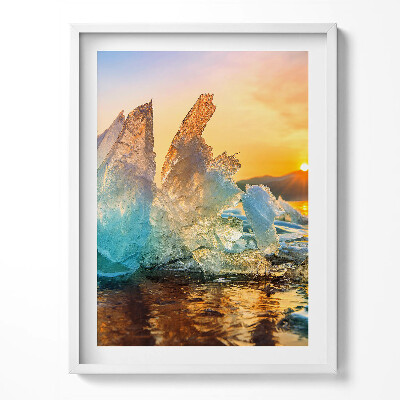 Tablou rama O bucată de gheață la răsăritul soarelui