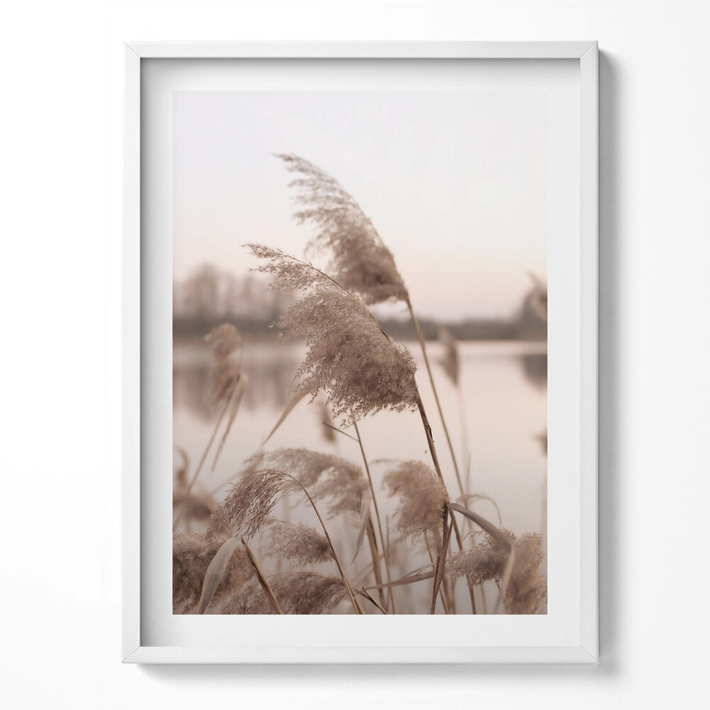 Tablou rama Peisaj romantic cu iarbă și lac în stil boho