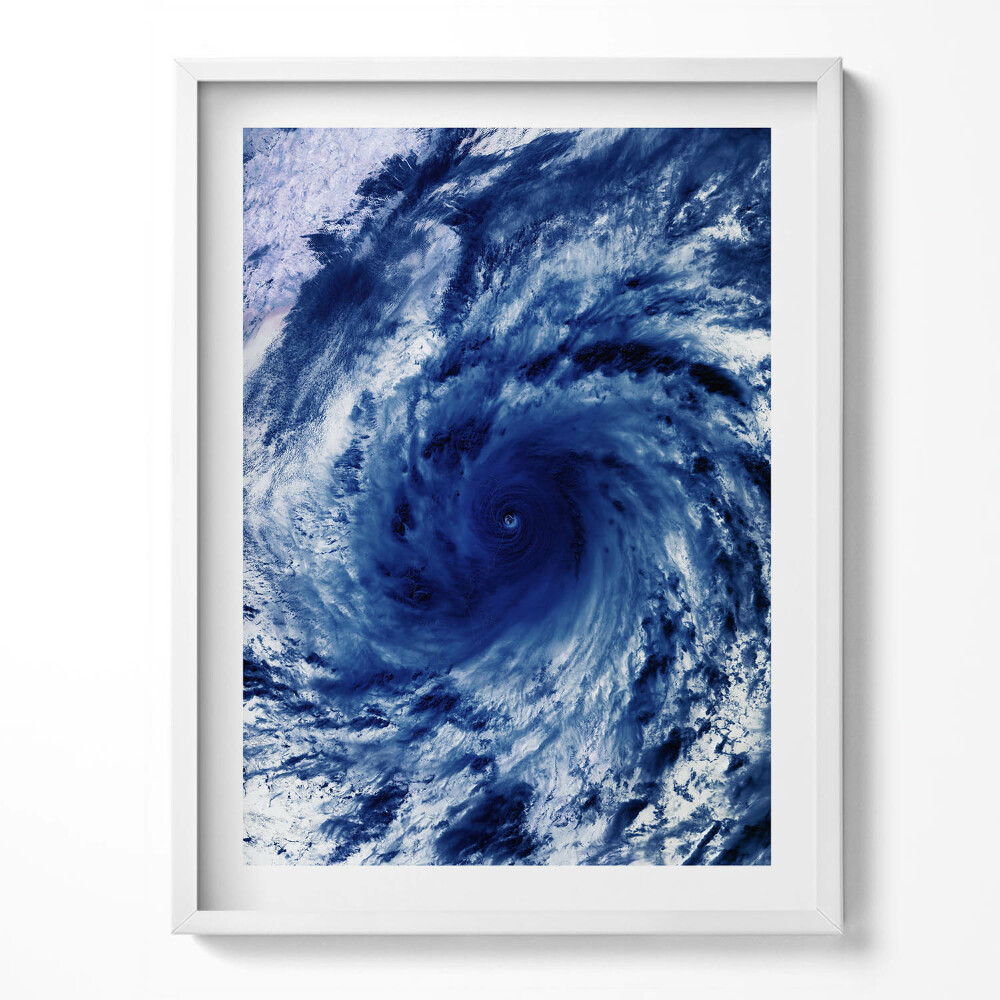 Tablou rama Fotografie NASA - vârtej de nori din spațiu