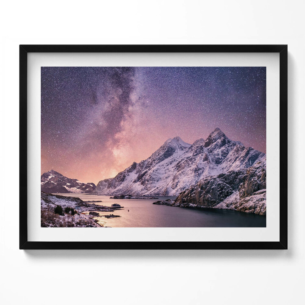 Tablou rama Aurora și cerul înstelat peste munți