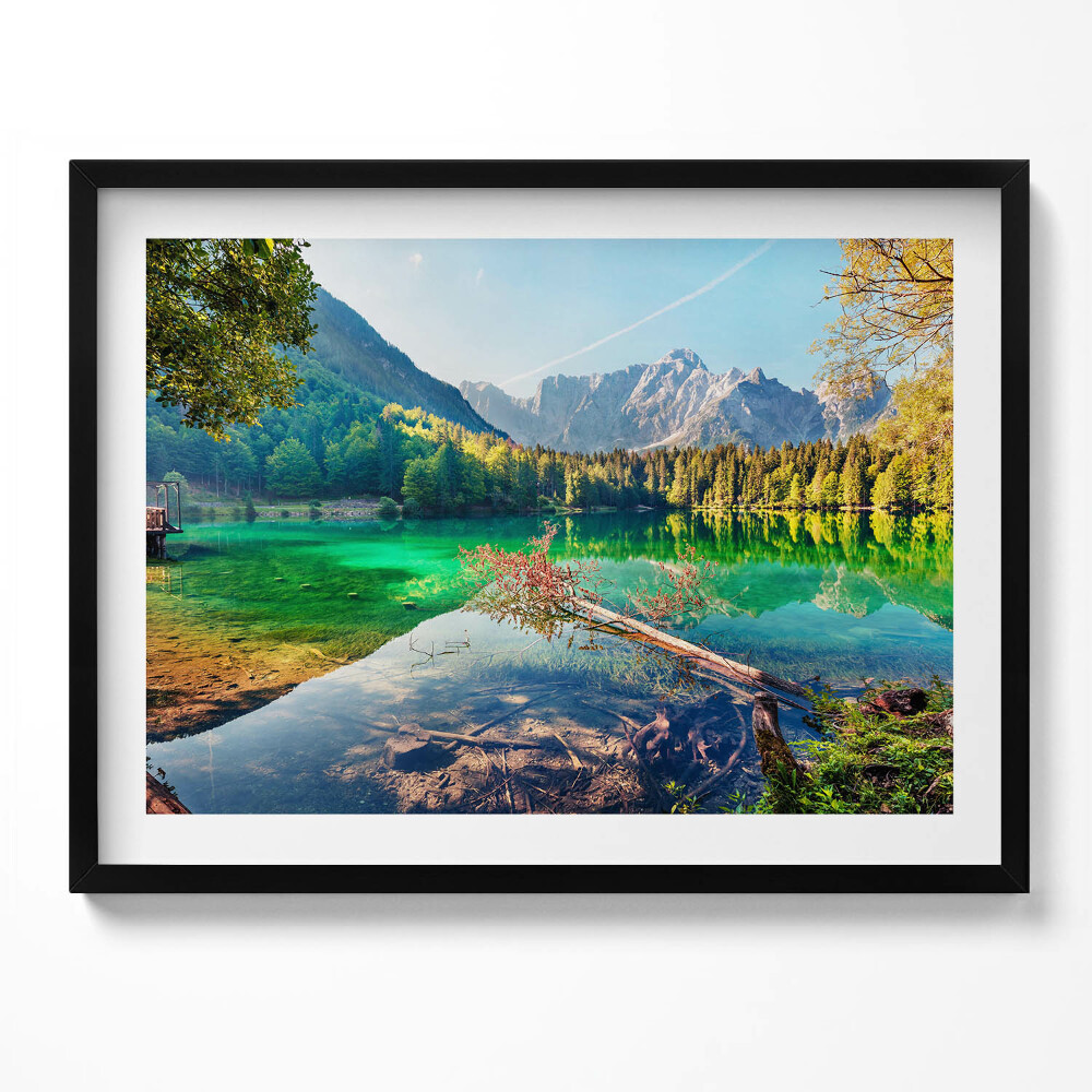 Tablou rama Peisaj al unui lac de munte printre copaci