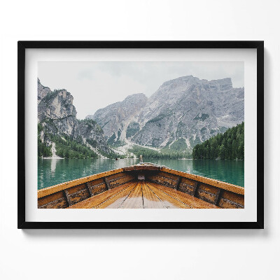 Tablou rama Vedere de pe o barcă pe un lac de munte