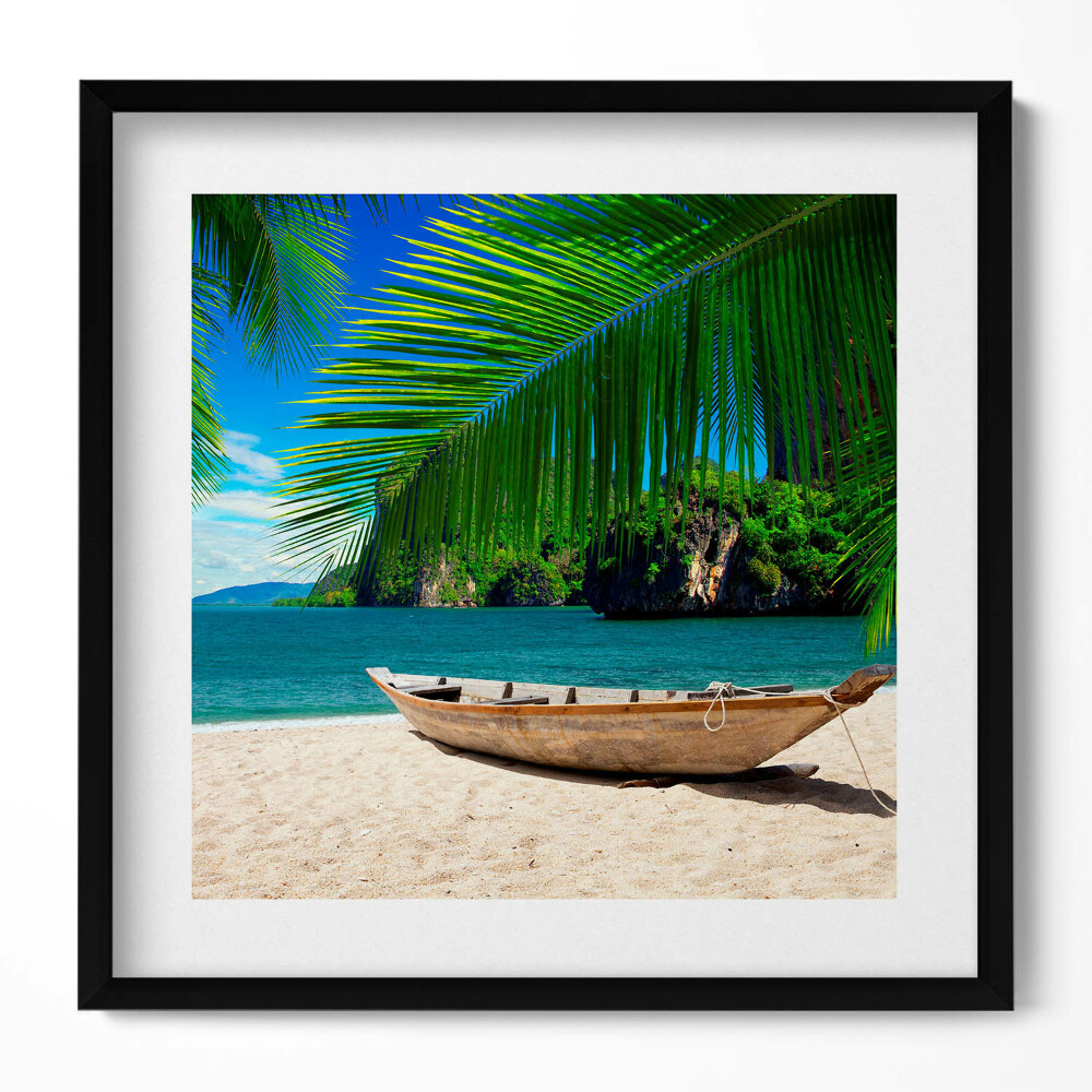 Tablou living cu rama unic O barcă pe plajă sub un palmier