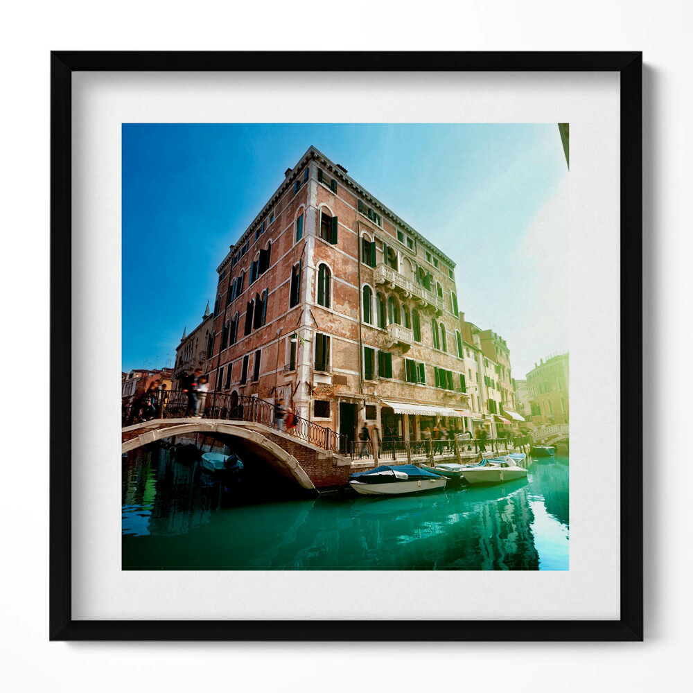 Tablou living cu rama unic Străzile frumoase ale Veneției la soare