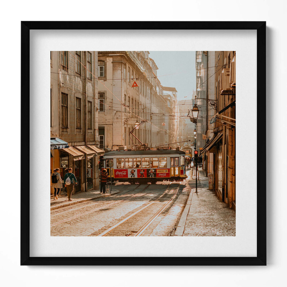 Tablou rama unic Vedere a Lisabonei și a tramvaiului