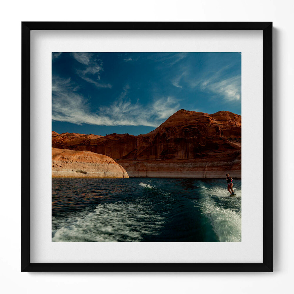 Tablou living cu rama unic Persoană pe schiuri nautice