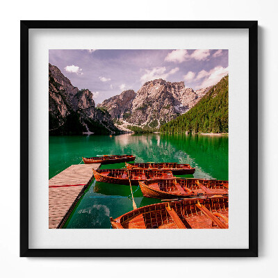 Tablou living cu rama unic Bărci de lemn pe un lac din munți