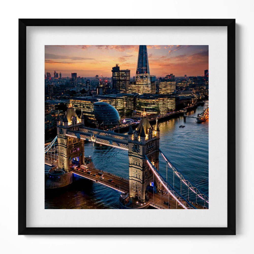 Tablou living cu rama unic Podul Londrei seara, din vedere de sus