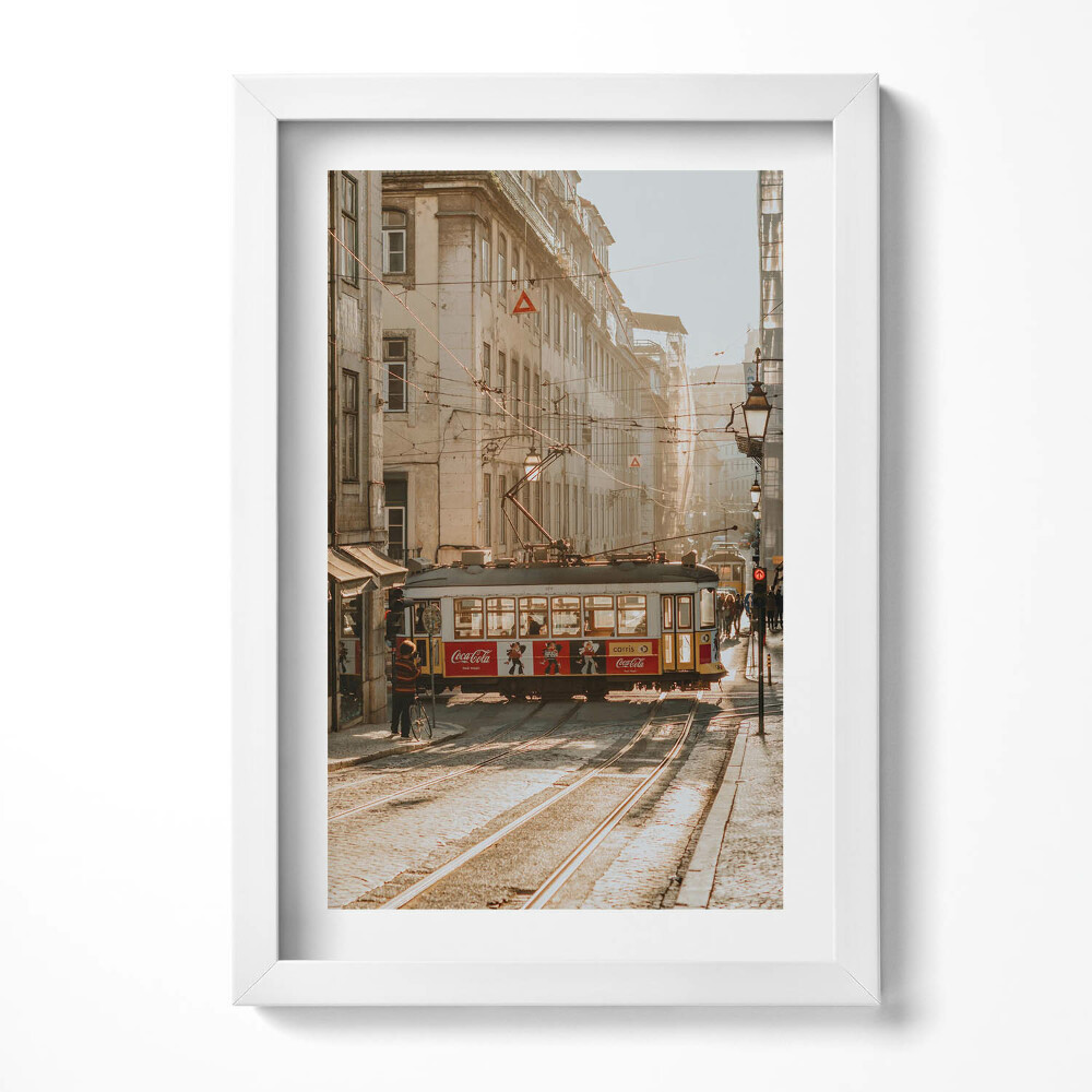 Tablou living cu rama decorativ Vedere a Lisabonei și a tramvaiului