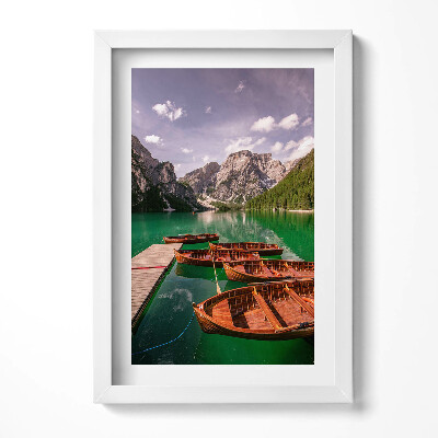 Tablou living cu rama decorativ Bărci de lemn pe un lac din munți