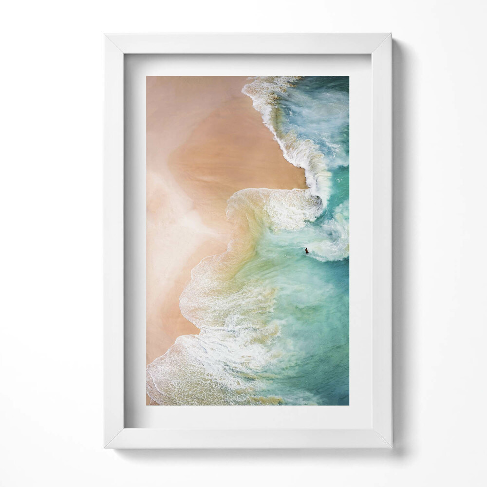 Tablou living cu rama decorativ Valurile mării și plaja din vedere