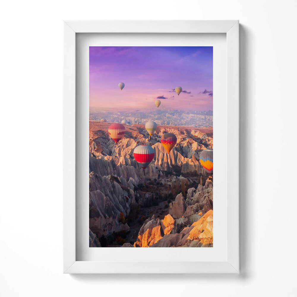 Tablou living cu rama decorativ Baloane care zboară peste canion