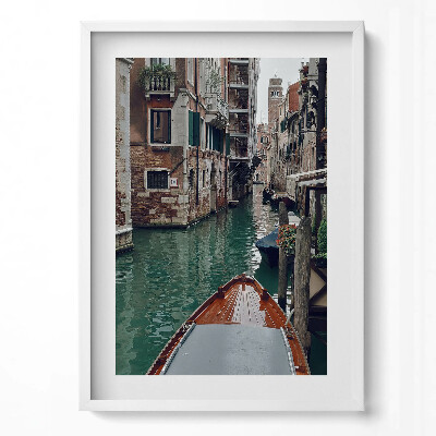 Tablou living cu rama modern O barcă printre canalele din Veneția