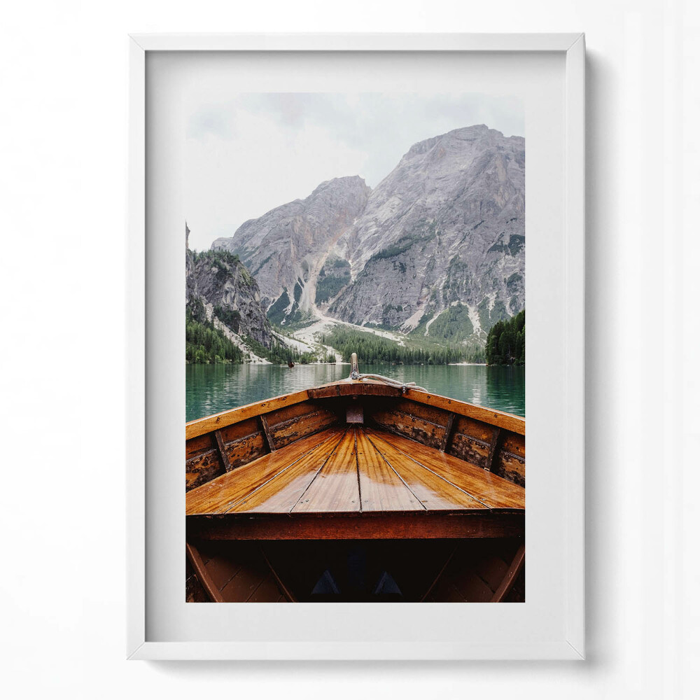 Tablou rama modern O barcă pe un lac de munte