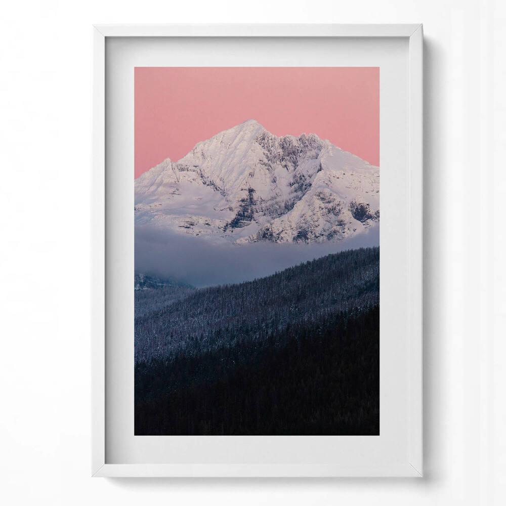 Tablou living cu rama modern Pădure și vârf acoperit de zăpadă