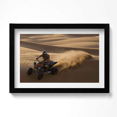 Tablou living cu rama original Plimbare cu ATV-ul în deșert