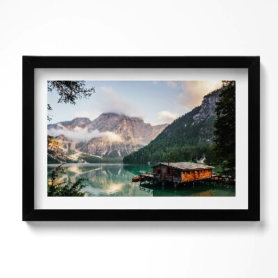 Tablou rama original O casă pe un lac în munți