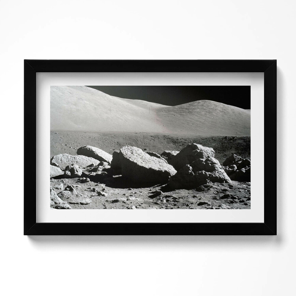 Tablou living cu rama original Fotografie de rocă lunară NASA