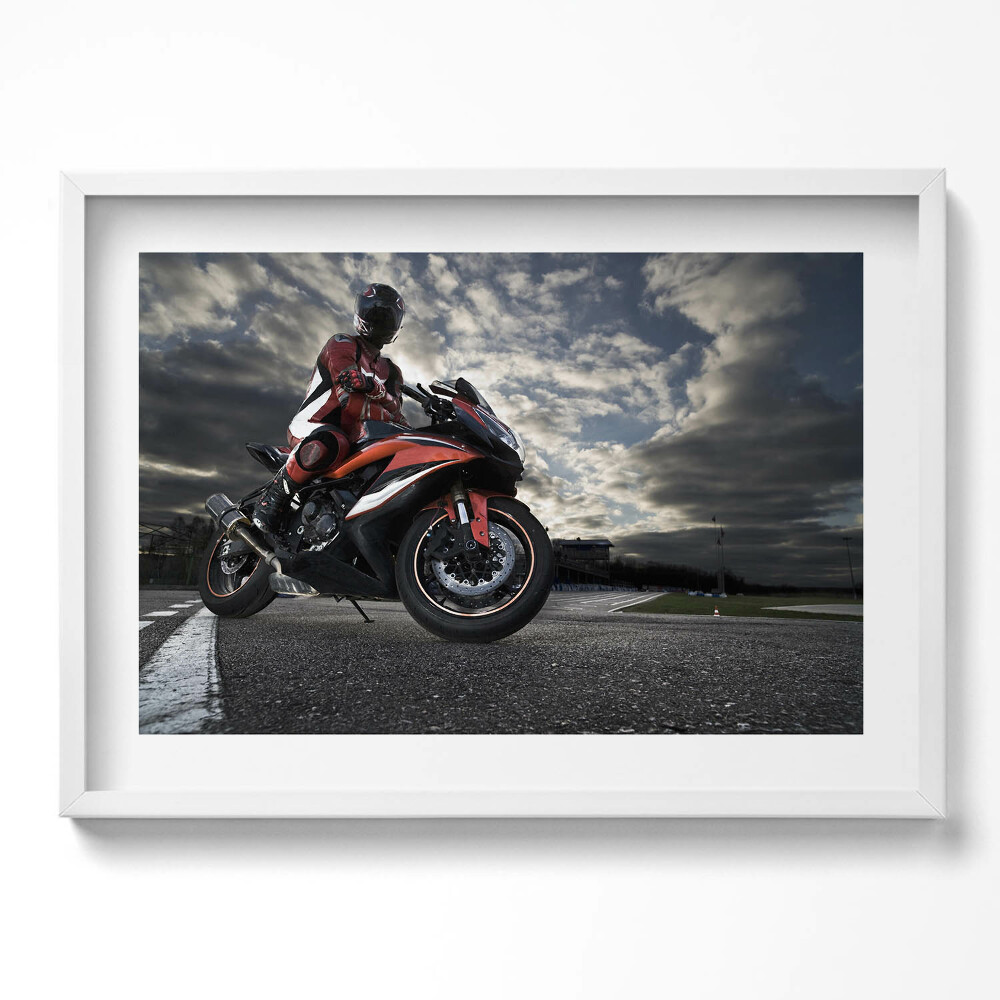 Tablou living cu rama excepţional Bărbat pe motocicletă