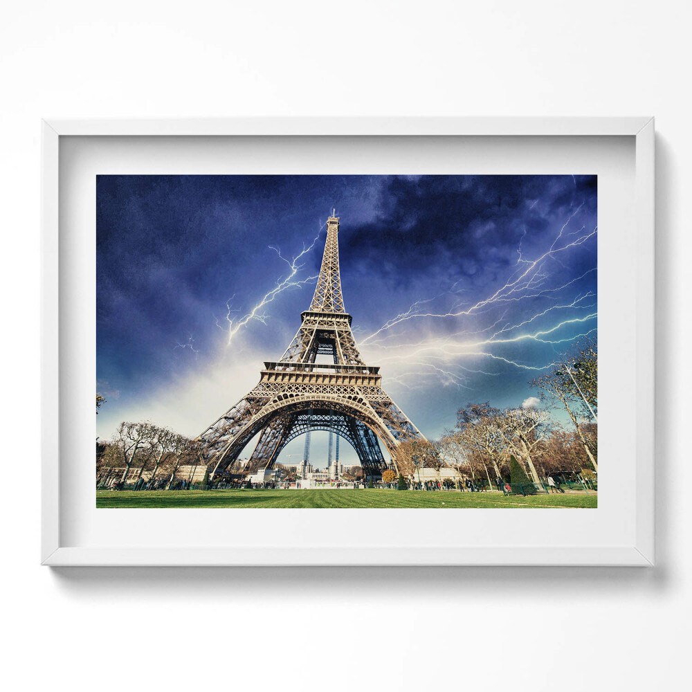 Tablou living cu rama excepţional Turnul Eiffel, fulgere și furtună
