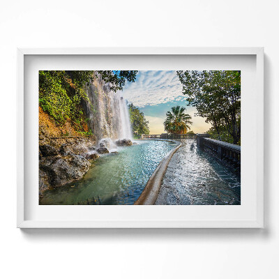 Tablou rama excepţional Cascada în Parc de la Colline du Chateau