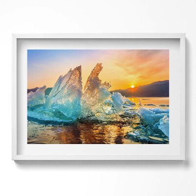 Tablou living cu rama excepţional O bucată de gheață la răsăritul soarelui