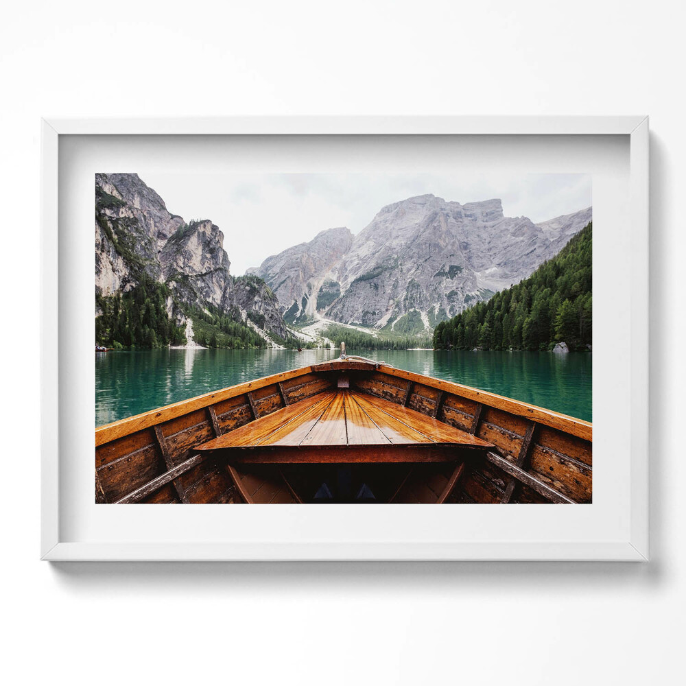 Tablou rama excepţional O barcă pe un lac de munte