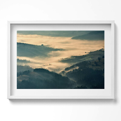 Tablou rama excepţional Peisaj montan cu păduri în ceață
