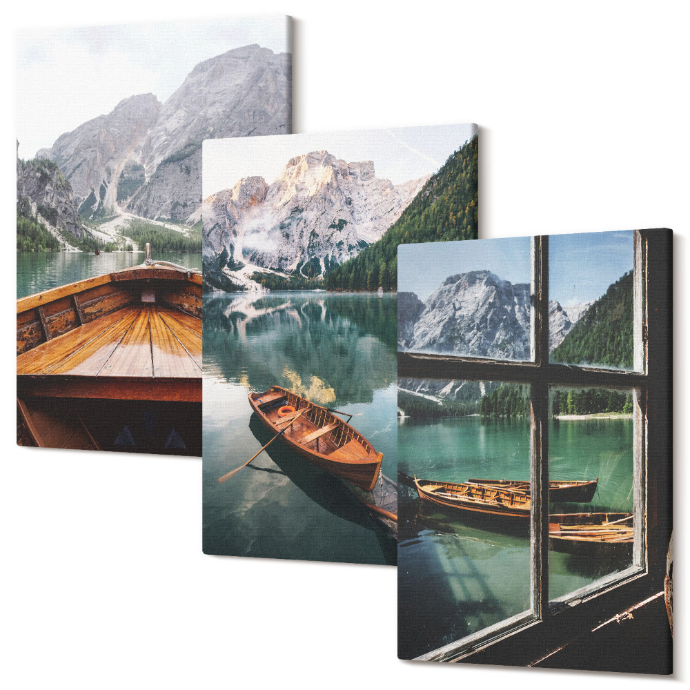 Set tablouri canvas triptic Vedere a unui lac de munte cu bărci și o fereastră în fundal