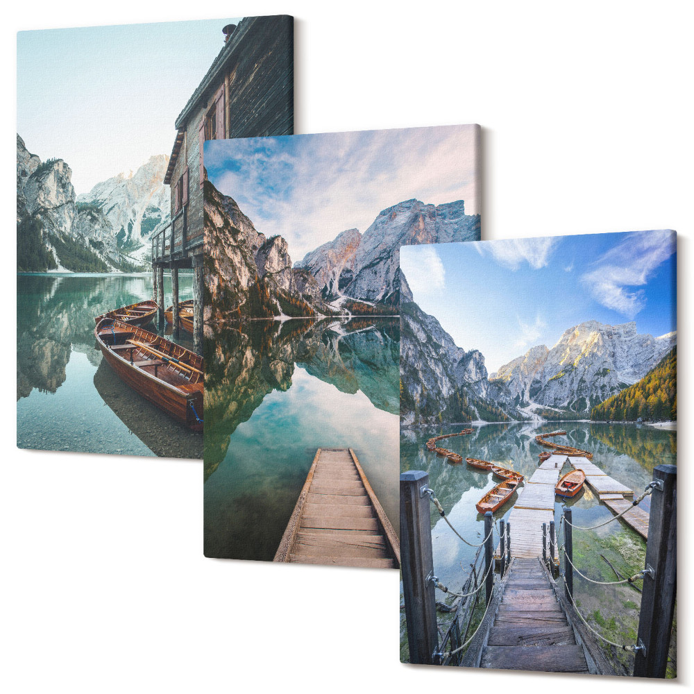 Tablou 3 piese Un lac linistit in munti cu barci de lemn