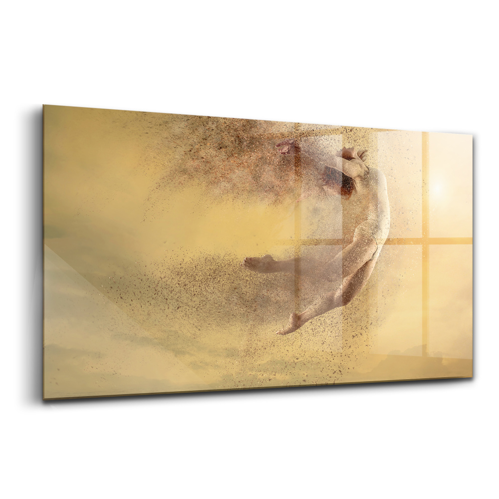 Tablou pe sticlă Femeie într-o poziție dinamică de săritură