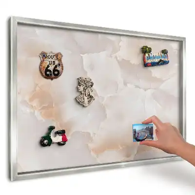 Panou magnetic înrămat cu model de marmură bej și crem